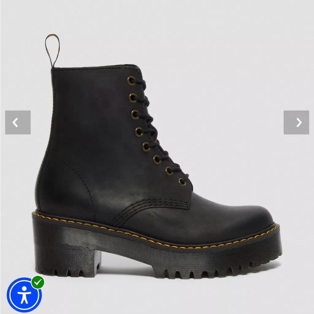 Dr. Martens Women's Shriver Hi Fashion Boot (size 10)